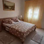 Appartamento With Parking Space Pirovac, Sibenik - 25316