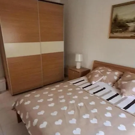 With Parking Space Pirovac, Sibenik - 25316 Apartmán Pirovac