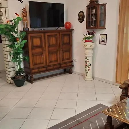 Apartmán With Parking Space Pirovac, Sibenik - 25316 Pirovac