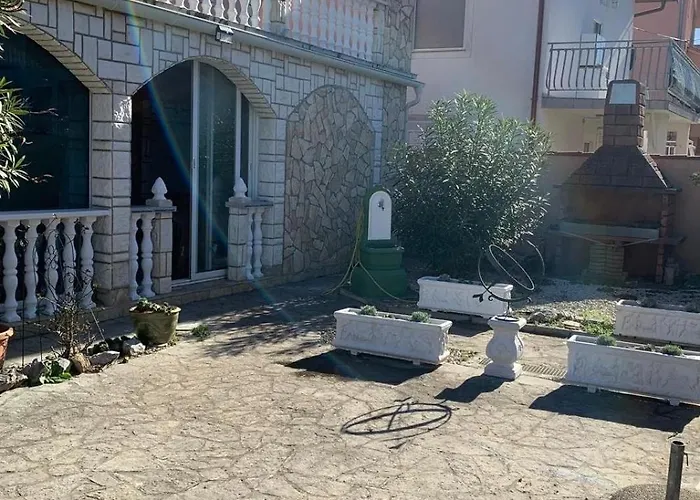 With Parking Space Pirovac, Sibenik - 25316 * 피로바츠