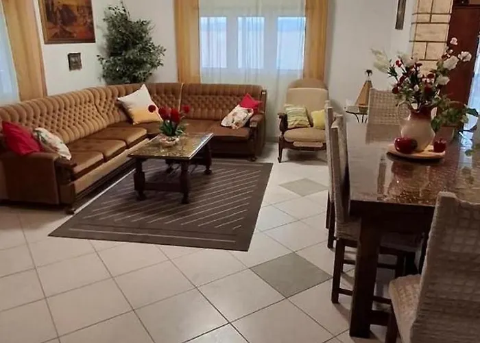 Апартаменты With Parking Space Pirovac, Sibenik - 25316 *