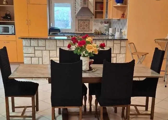 With Parking Space Pirovac, Sibenik - 25316 피로바츠